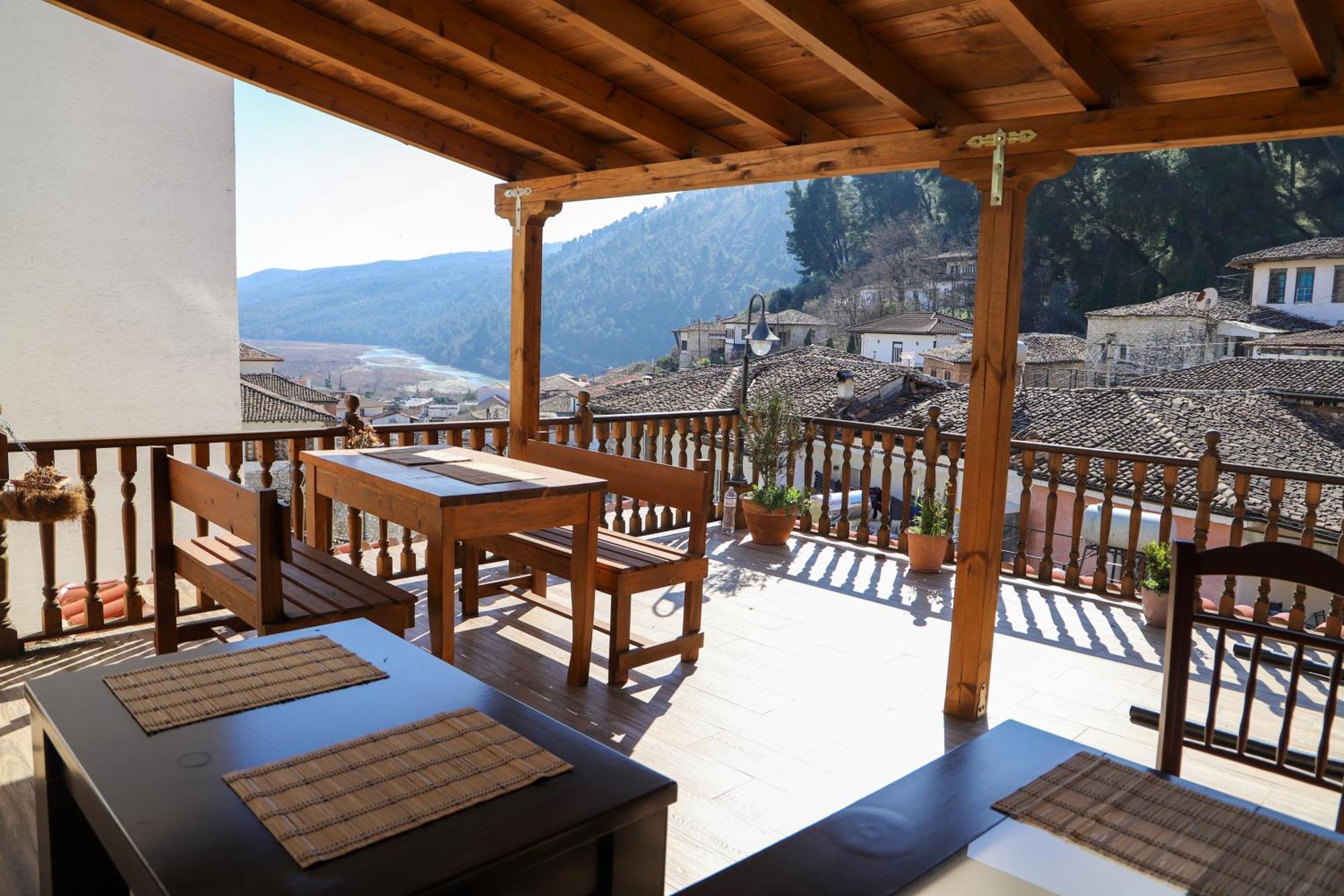 Dd Villa Berat Exterior foto